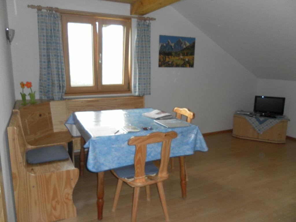 Ferienwohnungen Brunner Fischen im Allgäu Zimmer foto
